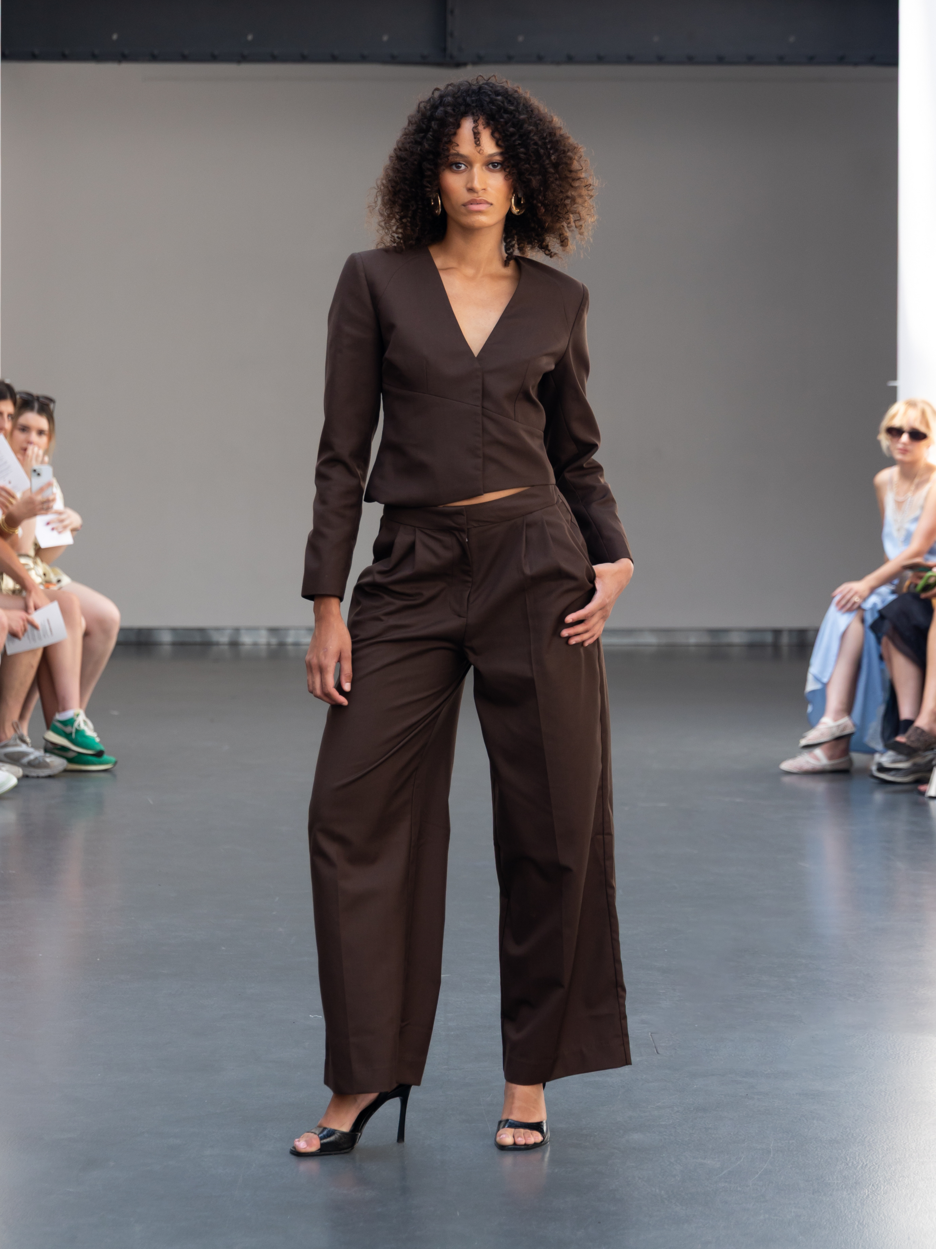 POISE Blazer Court